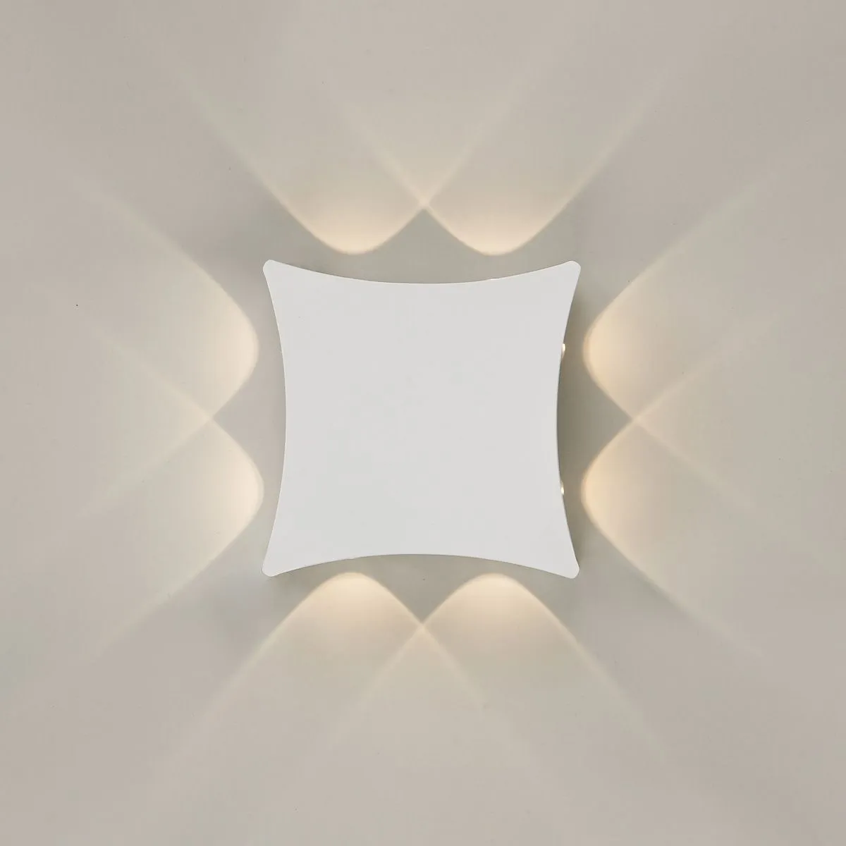 Pensa, nowoczesny zewnętrzny kinkiet elewacyjny, biały, IP54, LED, PL-562-8